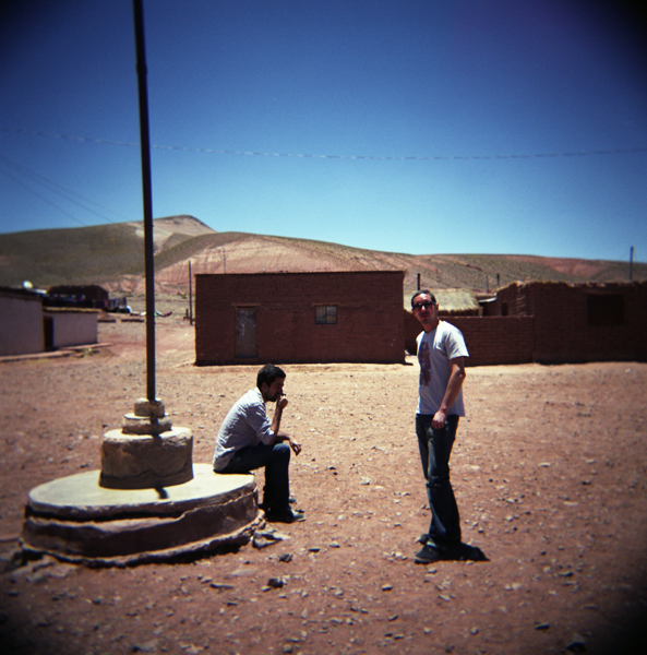 36. 07 - JEEP _ Hugo et Quentin _ Holga_Fuji160S_065