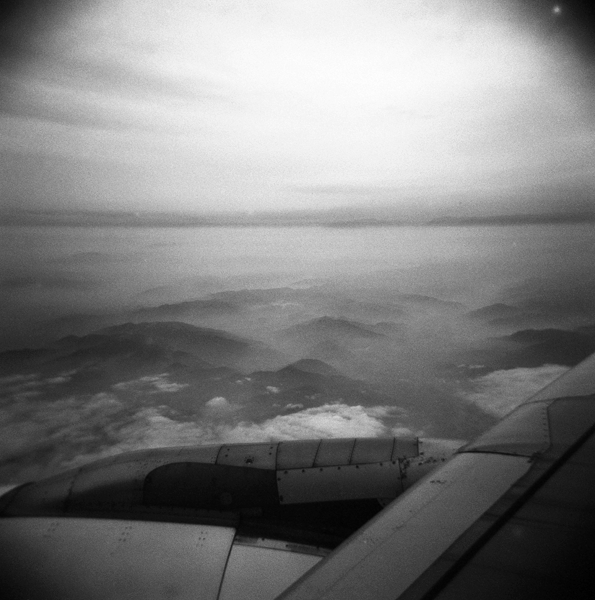 62. - PEROU _ Avion _ Holga_Kodak400TMY_027